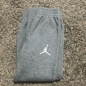 Jordan Sweatpants Boys size S (6-7)